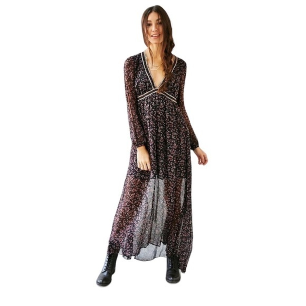 Ecoté maxi floral deep v neck dress with sheer detailing & ruffle bottom, size M